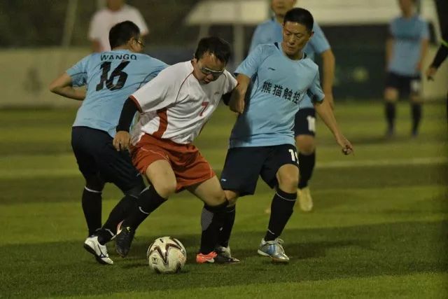 英格兰联赛杯8强赛 远藤航被利物浦评为队内最佳